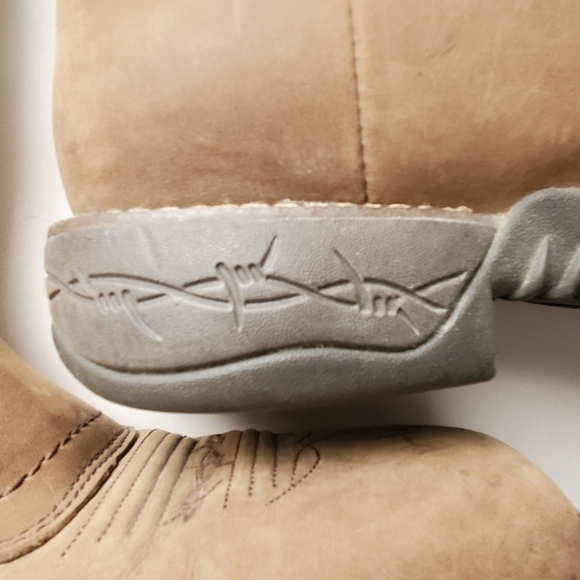 Cody James Brown and Gray Western Boots Camo. Sz 8.5 D . flag - Picture 14 of 16